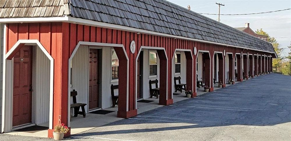 The Carriage House At Strasburg Hotell Eksteriør bilde
