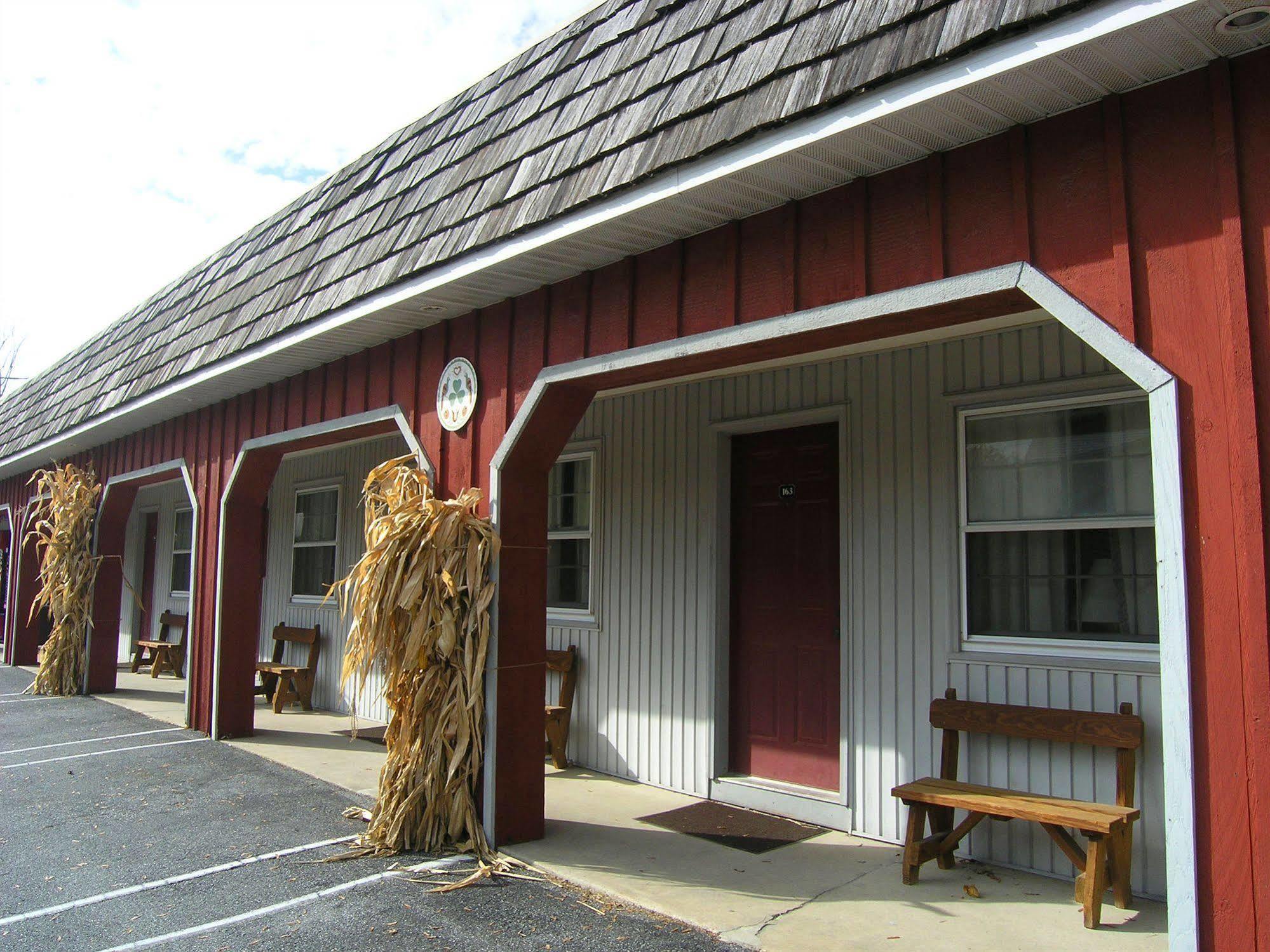 The Carriage House At Strasburg Hotell Eksteriør bilde